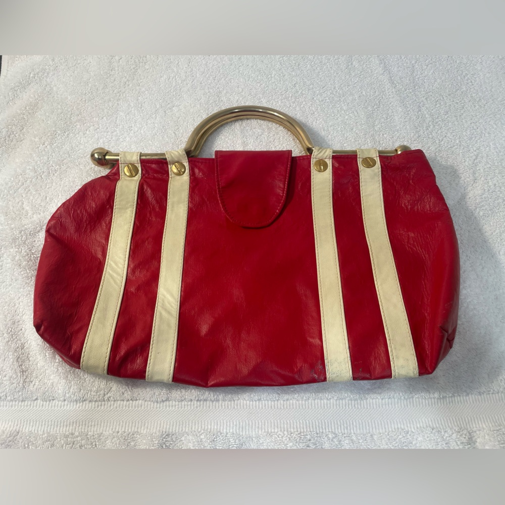 Vintage Made In Italy red/white leather handbag with gold-toned frame/handle - Picture 1 of 6